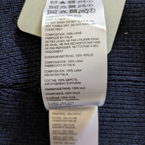 Canada Goose Arctic Toque - Merino Wool - Beanie, Navy Heather - Picture 6 of 8